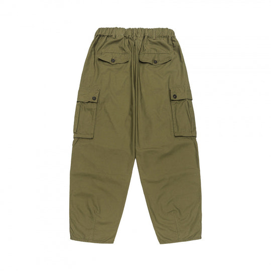 Unisex Oversize-Cargo-Hose mit Tunnelzugbund, Lagen-Detail und Druckknopfsaum Nord Taschen