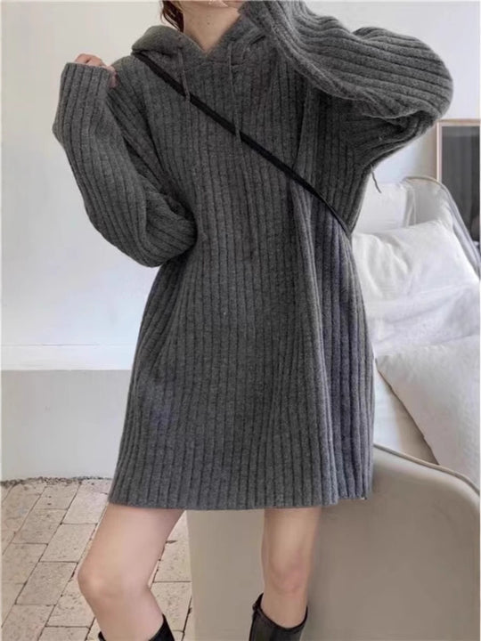 Damen Strick‑Kapuzenkleid mit gerippter Struktur und oversized Silhouette Nord Taschen