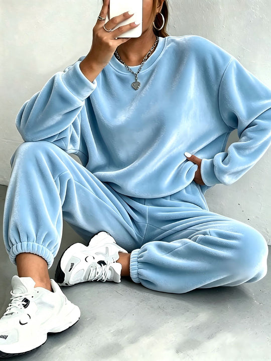 Damen Oversize Samt-Jogginganzug mit Rundhalsausschnitt und elastischen Bündchen Nord Taschen