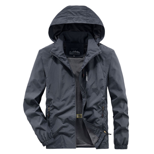 Herren Ultraleichte Atmungsaktive Kapuzenjacke mit perforiertem Mesh‑Futter und Reißverschlusstaschen Nord Taschen