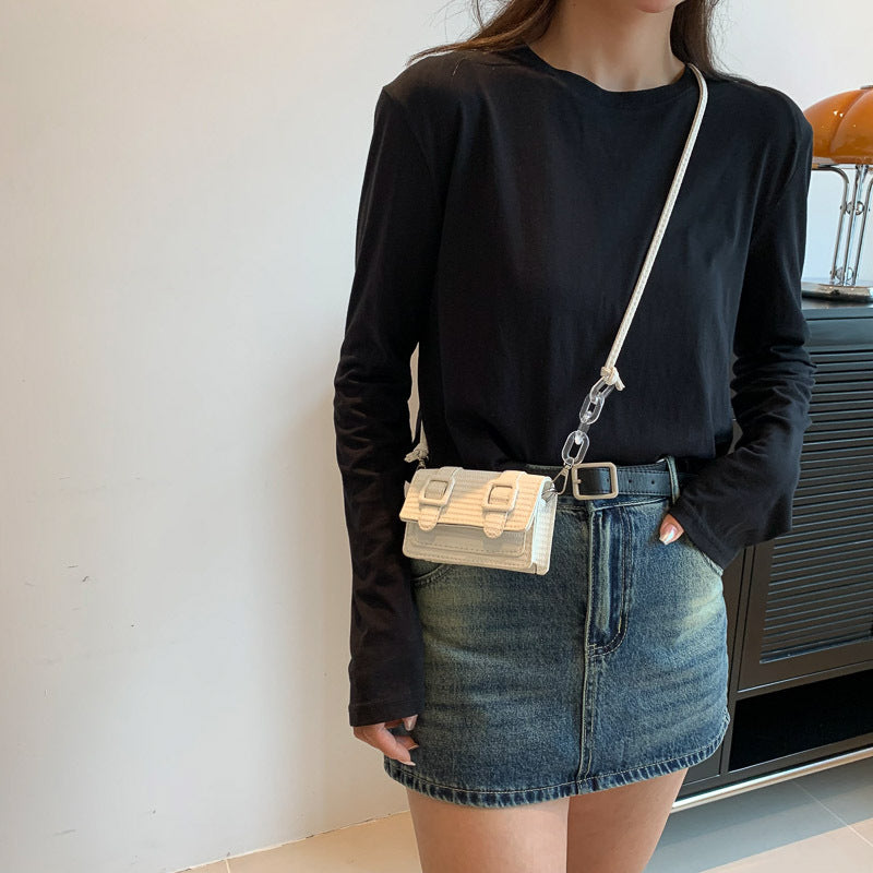 Damen Mini Umhängetasche mit strukturiertem Design und verstellbarem Trageriemen Nord Taschen