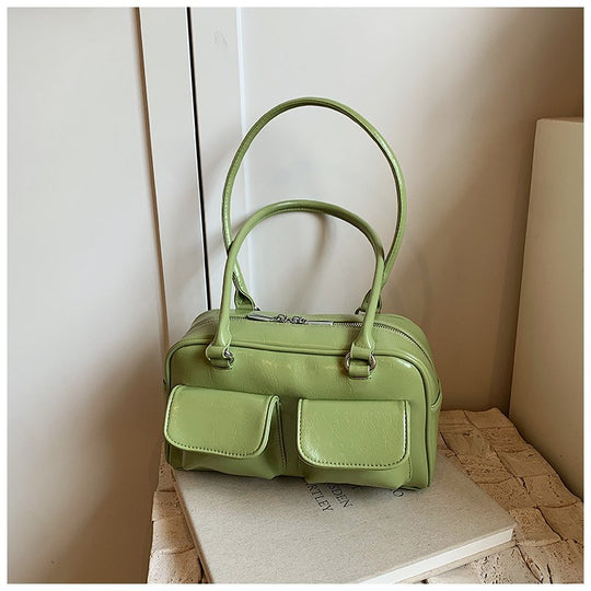Damenhandtasche mit praktischen aufgesetzten Taschen Nord Taschen