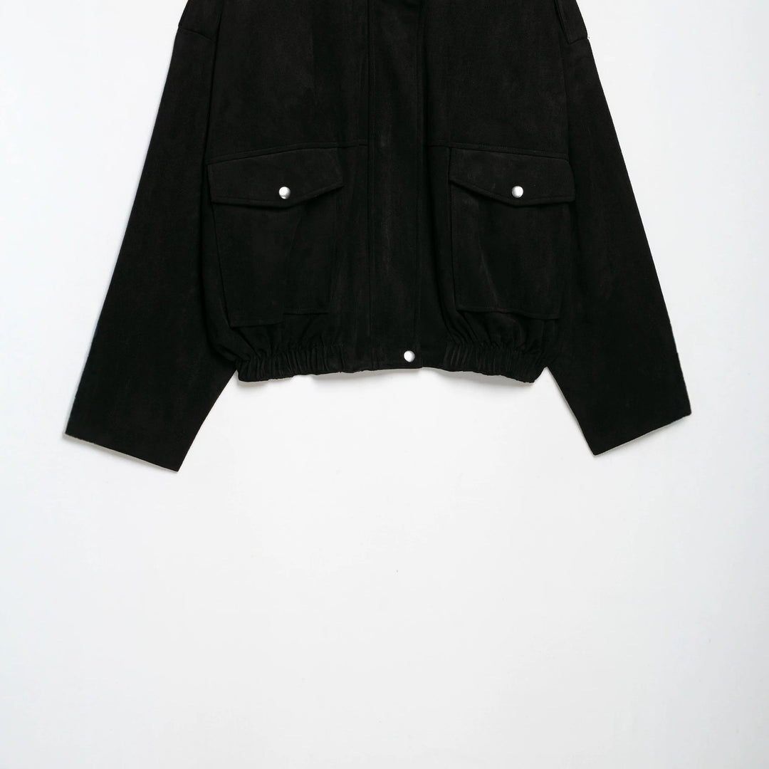 Damen Taillierte Velours‑Bomberjacke mit Stehkragen, Schulterriegeln und großen Pattentaschen Nord Taschen
