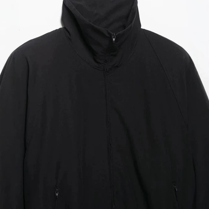 Damen Leichte Oversize-Windjacke im Bomberstil mit hohem Stehkragen und Kordelzug Nord Taschen