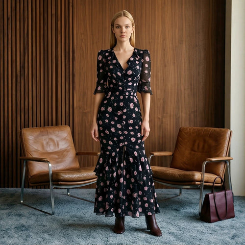 Damen Tailliertes Chiffon-Midikleid mit V-Ausschnitt, dreiviertel Ärmeln und Stufenvolant Nord Taschen