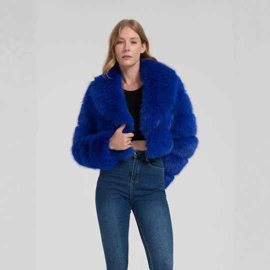 Damen Kurz geschnittene Kunstpelz‑Bolerojacke mit voluminösem Schalkragen Nord Taschen