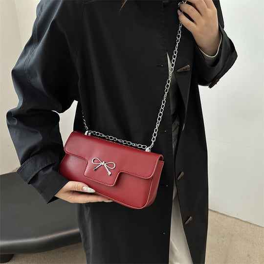 Damen Taschenset mit Kettenriemen und elegantem Schleifenakzent Nord Taschen