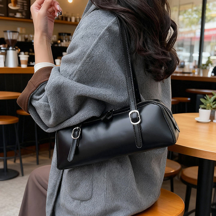 Damentasche mit eleganten Querstreifen und hochwertigem Kunstleder Nord Taschen
