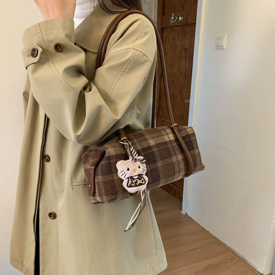 Damen Umhängetasche mit tierischem Charme und abnehmbarem Schlüsselanhänger Nord Taschen