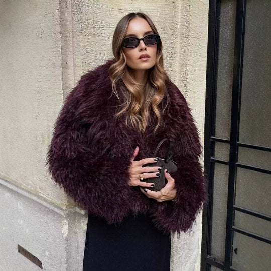 Damen Kurze Boxy-Plüschjacke im Shaggy-Look mit fallendem Revers Nord Taschen