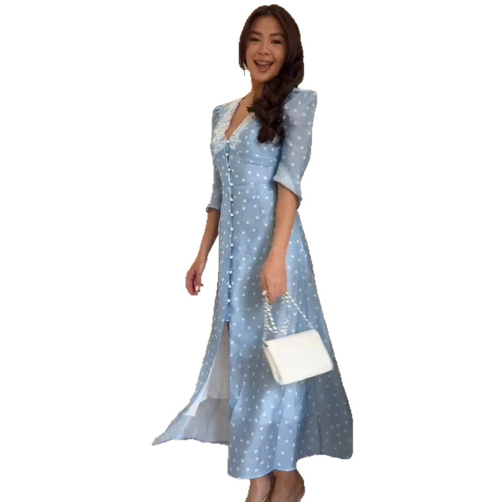 Damen Maxikleid mit Spitzen-V‑Ausschnitt, durchgehender Knopfleiste und Puffärmeln Nord Taschen