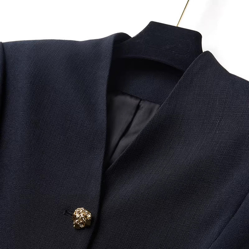 Damen Eleganter Blazer mit goldenem Knopfdetail Nord Taschen