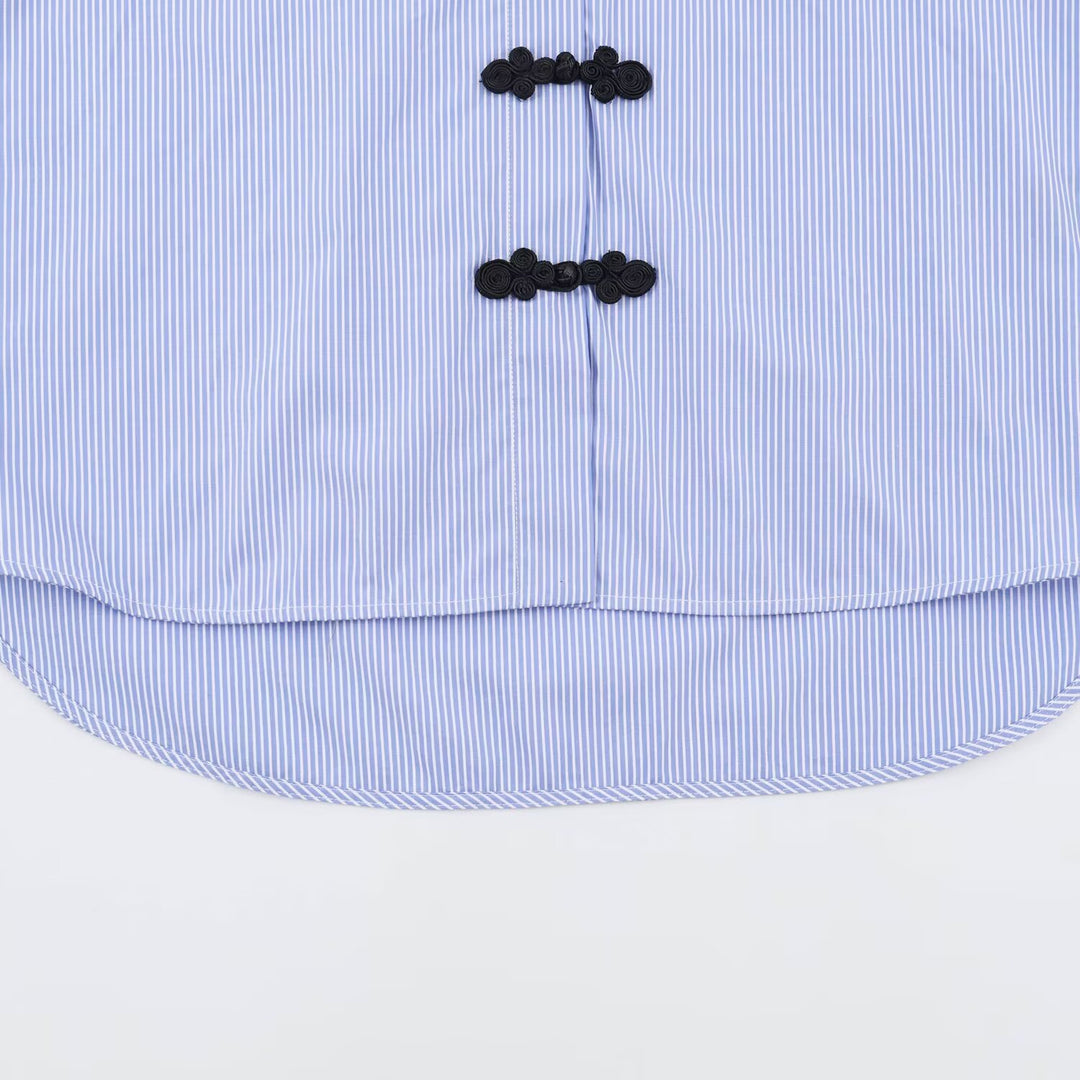 Damen Gestreifte Oversize-Bluse mit Kontrastkragen, Manschetten und Zierknotenverschlüssen Nord Taschen