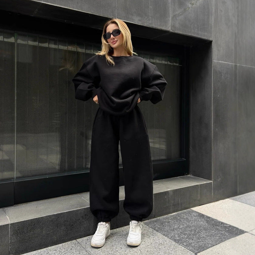 Damen Oversize-Crewneck und High-Waist Tunnelzug-Jogginghose Set aus weichem French-Terry Nord Taschen