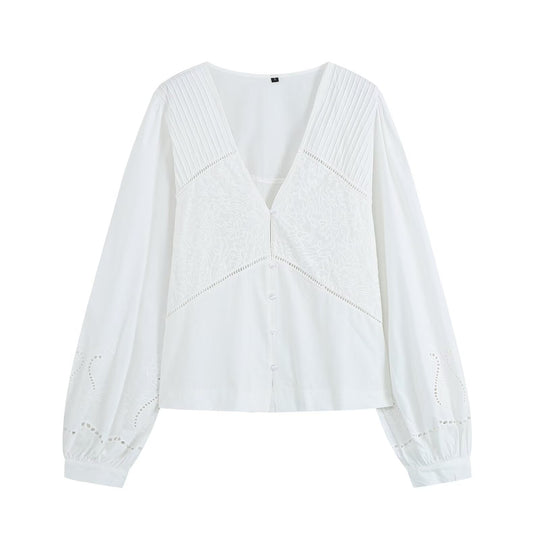 Damen Bestickte V‑Ausschnitt Bluse mit Kellerfaltenpasse und Ballonärmeln Nord Taschen