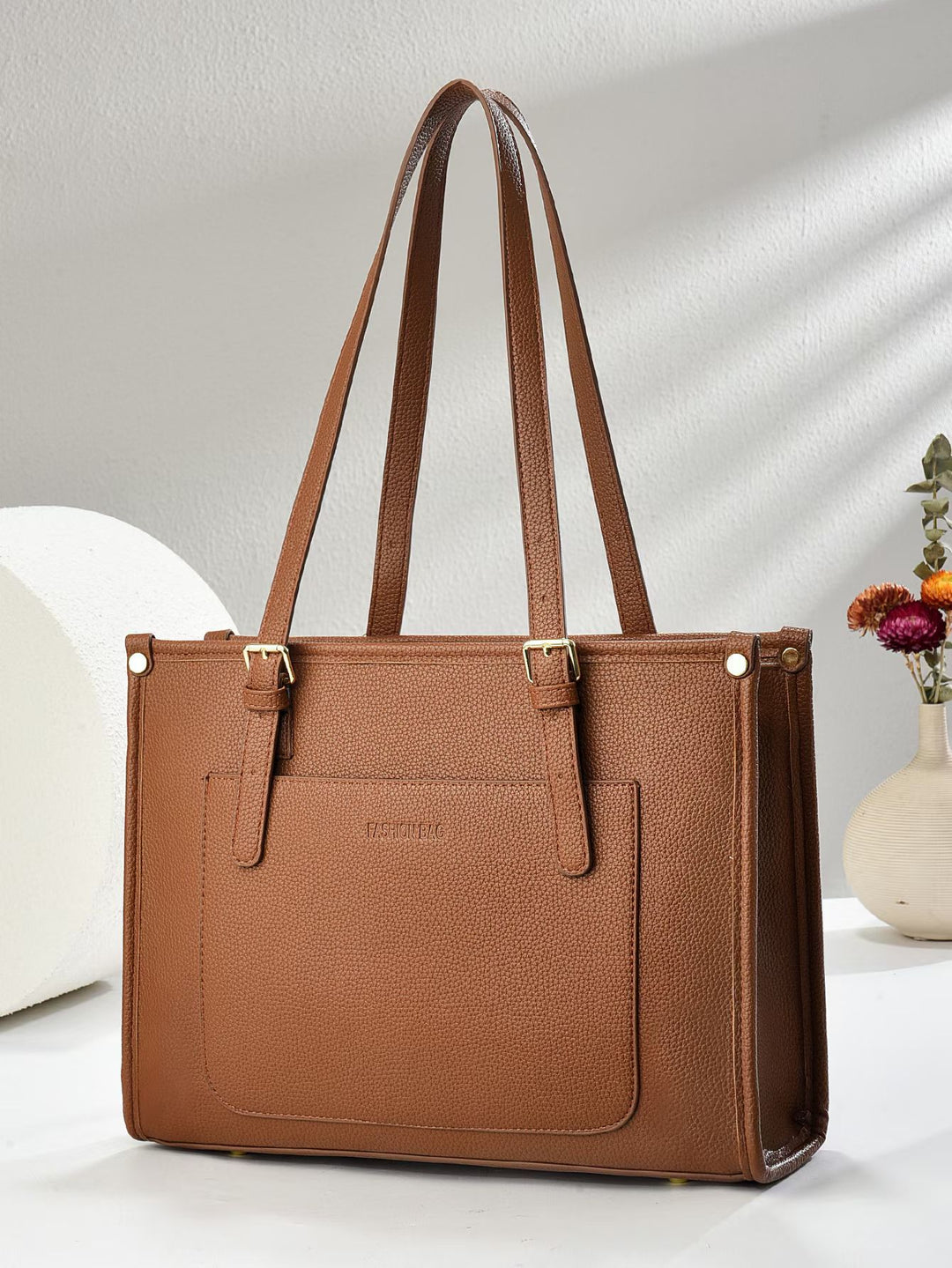 Damen elegante Handtasche im minimalistischen Design mit praktischen Fächern Nord Taschen