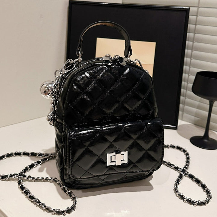 Damen modische Mini-Rucksacktasche mit elegantem Kettenriemen Nord Taschen