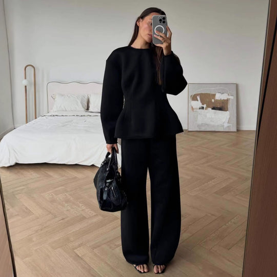 Damen Tailliertes Peplum-Oberteil mit Wiener Nähten und weitem Lounge-Hosen-Set Nord Taschen