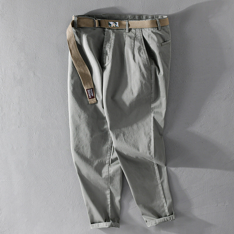 Herren Baumwoll-Chino mit Webgürtel und konischem Bein Nord Taschen