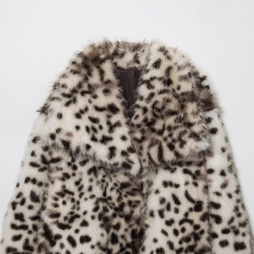 Damen Kurzjacke aus Kunstfell mit Leopard-Print und voluminösem Schalkragen Nord Taschen