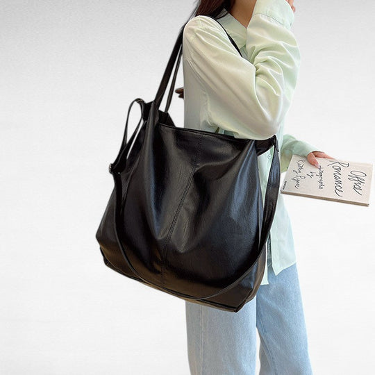 Nord Taschen | Large Soft Leather Shoulder Handbag