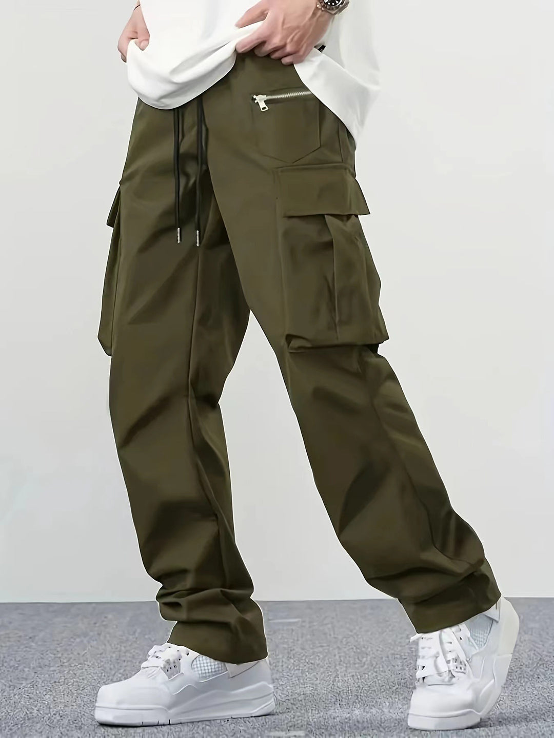 Herren Weite technische Cargohose mit großen Klapp- und Reißverschlusstaschen und Kordelzugbund Nord Taschen
