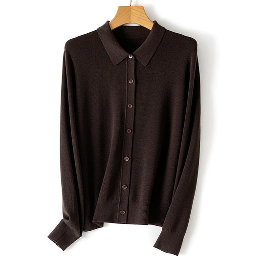 Damen Feiner Knopfcardigan mit Hemdkragen und feinem Feinstrick Nord Taschen