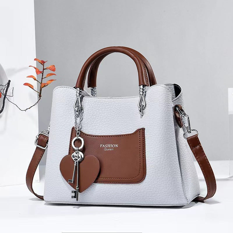 Damen Handtasche mit strukturiertem Kunstleder und abnehmbaren Anhänger Nord Taschen