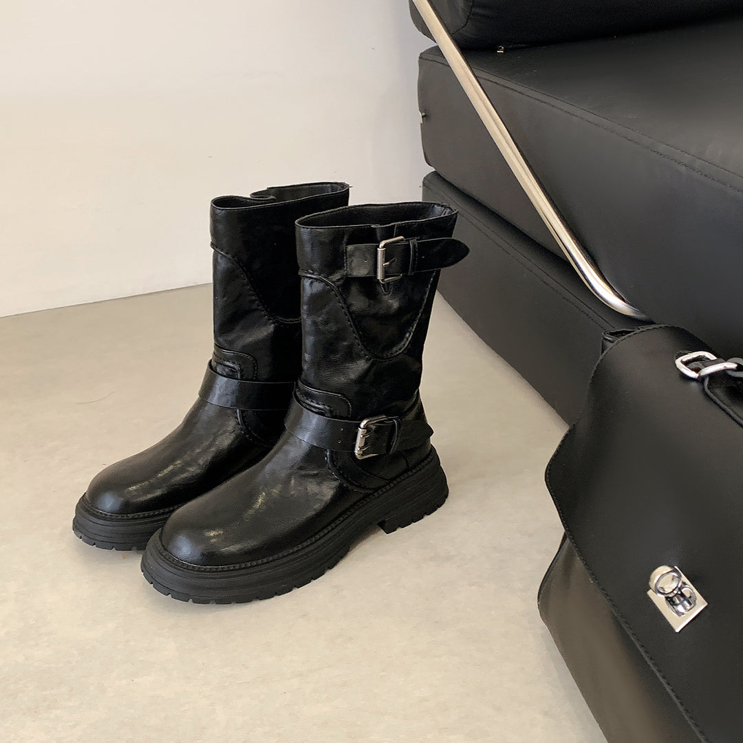 Damen Halbhohe Bikerstiefel aus Glattlederoptik mit verstellbaren Metallschnallen und profiliertem Lug‑Plateau Nord Taschen
