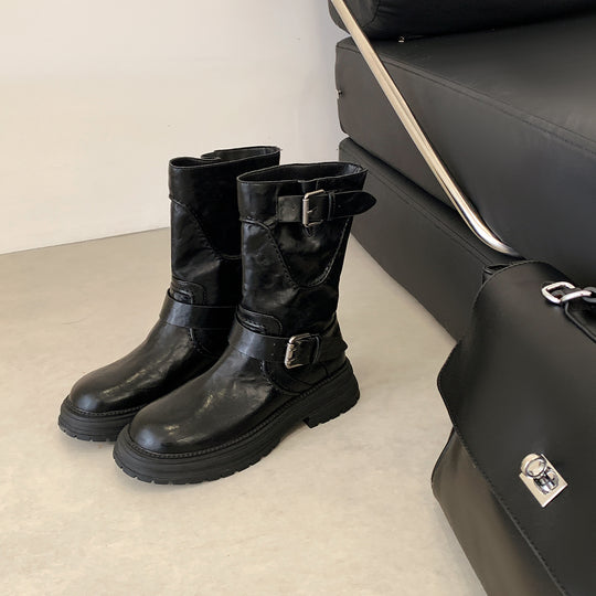 Damen Halbhohe Bikerstiefel aus Glattlederoptik mit verstellbaren Metallschnallen und profiliertem Lug‑Plateau Nord Taschen