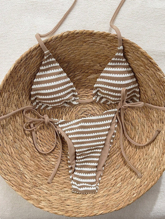 Damen Triangel-Bikini mit verstellbaren BindNord Taschenändern und trendigem Streifenmuster Nord Taschen