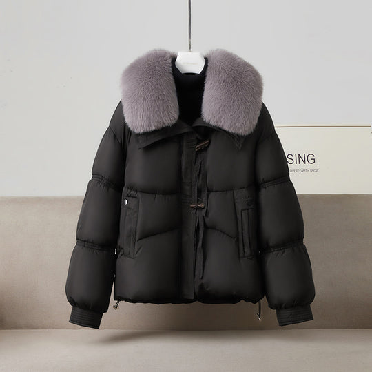 Damen nan kurze Steppluftjacke mit voluminösem Webpelzkragen, Knebelverschluss und formstabiler Taillenlinie Nord Taschen