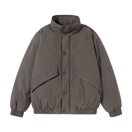 Unisex Kurz geschnittene gesteppte Boxy‑Blousonjacke mit hohem Stehkragen und Utility‑Flaptaschen Nord Taschen