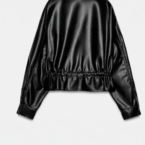 Damen Glänzende Cropped‑Kunstlederjacke im Blousonstil mit Stehkragen und Tunnelzugbund Nord Taschen