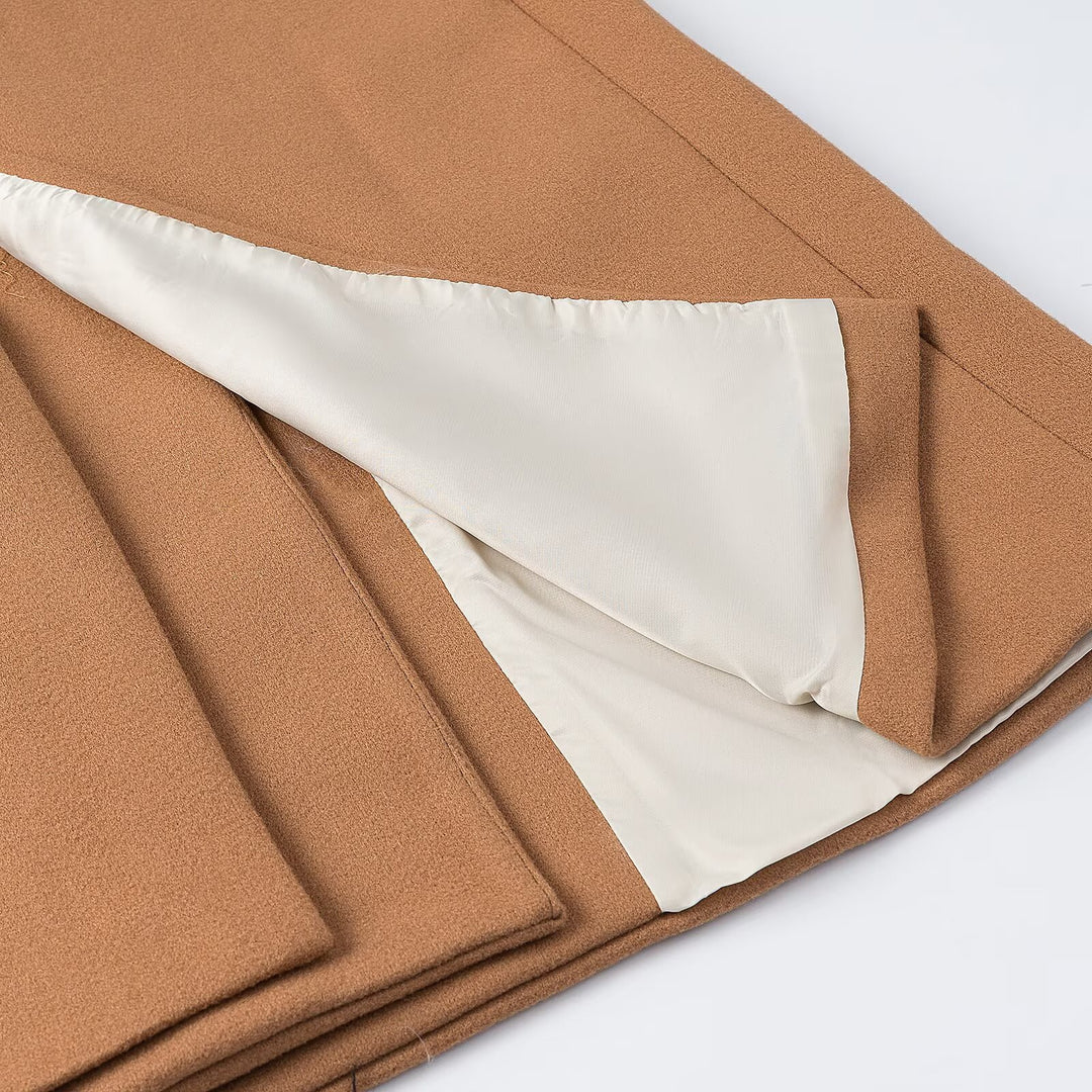 Damen Doppelreihiger Longcoat mit breitem Reverskragen und Pattentaschen Nord Taschen