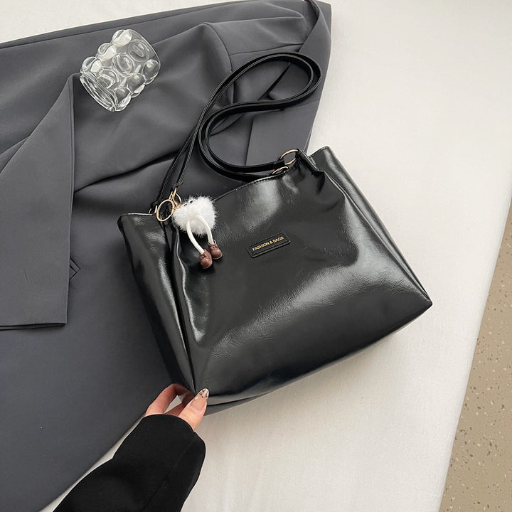 Damen Zeitlose Handtasche mit elegantem Design und abnehmbarem Anhänger Nord Taschen