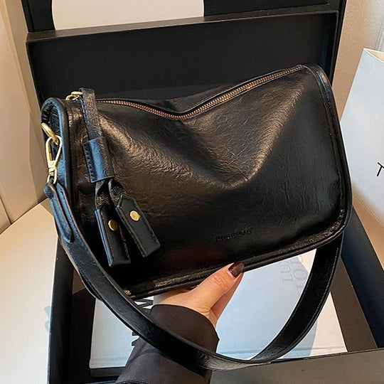 Damen Umhängetasche aus hochwertigem Leder mit praktischem Stauraum Nord Taschen
