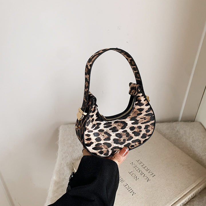 Damen Umhängetasche im eleganten Leopardenmuster Nord Taschen