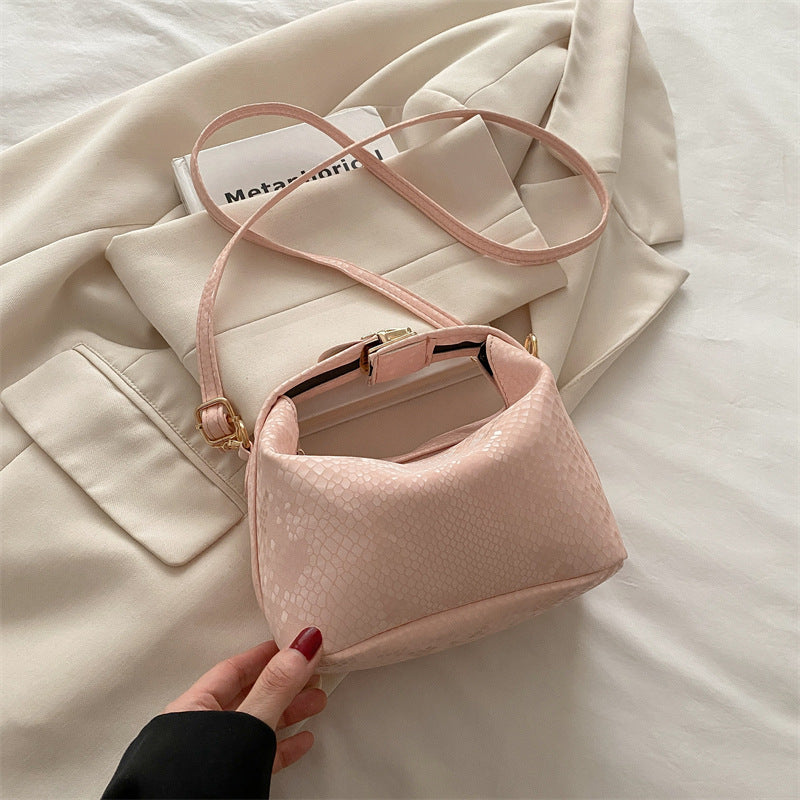 Damen Umhängetasche mit eleganter Schlangenprägung und praktischem Schulterriemen Nord Taschen