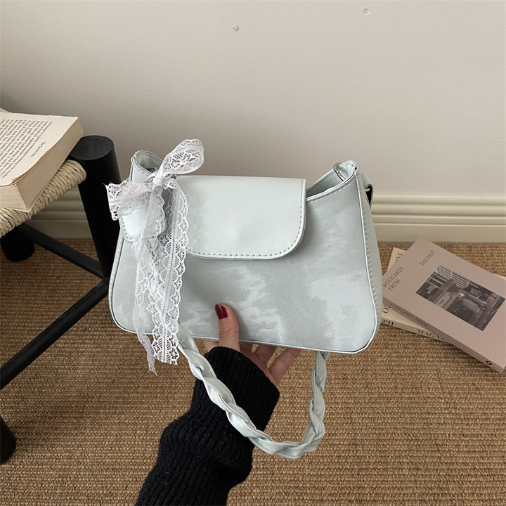 Damen elegante Umhängetasche mit raffinierten Details Nord Taschen