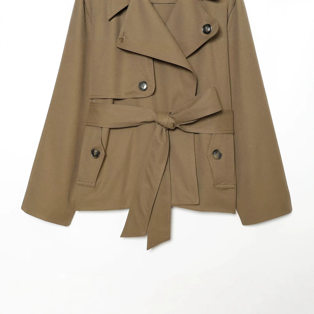 Damen kurz geschnittener Trenchcoat mit kontrastierendem Lederkragen und Taillengürtel Nord Taschen
