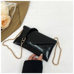 Damen Umhängetasche aus hochwertigem Kunstleder mit elegantem Kettenriemen Nord Taschen