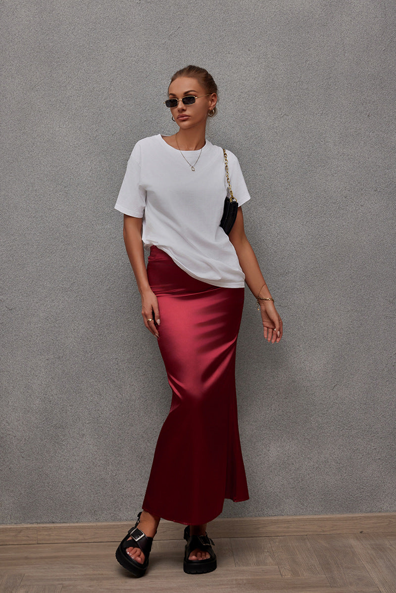 Damen Eleganter Maxirock aus glänzendem Satin mit hohem Schlitz