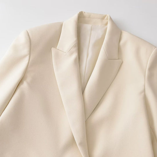 Damen Doppelreihiger Longblazer mit Reverskragen, tailliertem Schnitt und Pattentaschen Nord Taschen