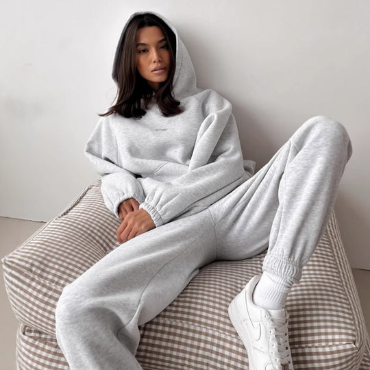 Damen lässiges Lounge-Set aus French-Terry mit oversized Cropped-Sweatshirt und hoher Taillen-Jogginghose Nord Taschen