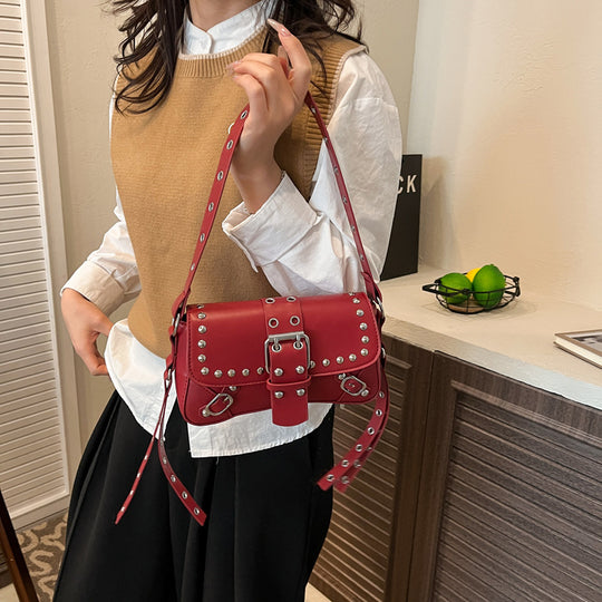 Damen Umhängetasche mit eleganten Nieten und verstellbarem Schulterriemen Nord Taschen