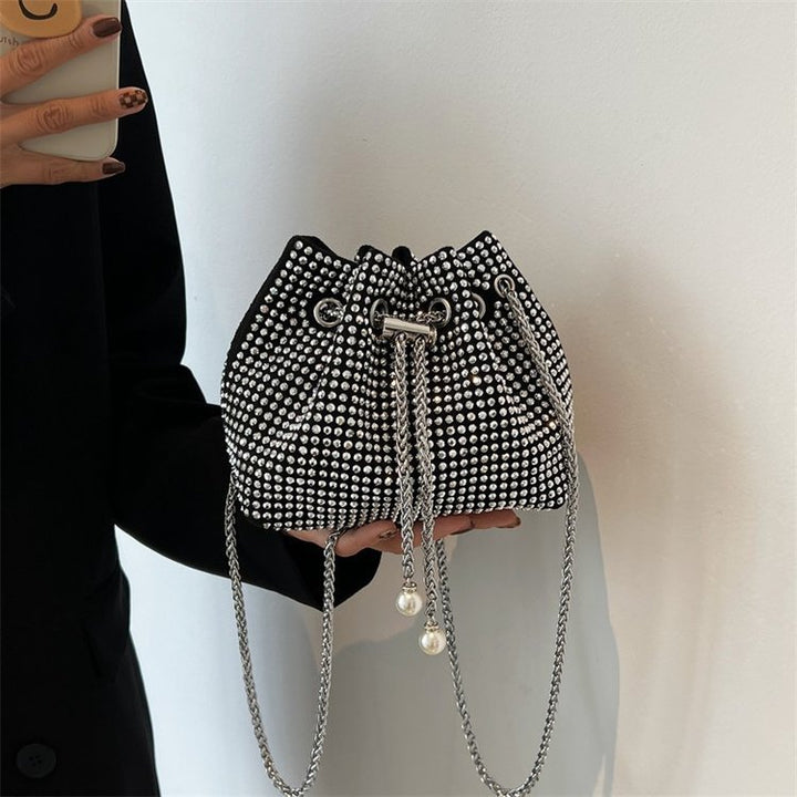 Damen Beuteltasche mit eleganten Perlenapplikationen Nord Taschen