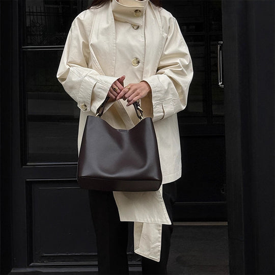 Damen Kurzer Oversize-Trench mit hohem Stehkragen, verdeckter Knopfleiste & weiten Manschetten Nord Taschen