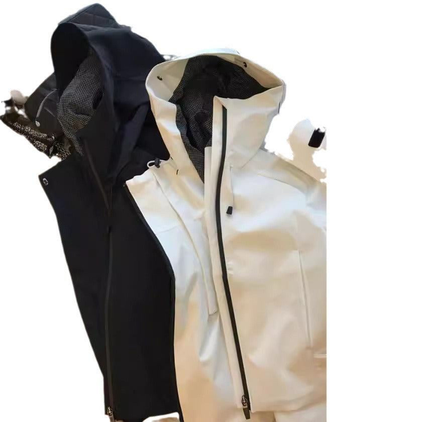 Damen Wasserabweisende Kapuzenjacke im minimalistischen Urban-Design mit verdecktem Reißverschluss Nord Taschen