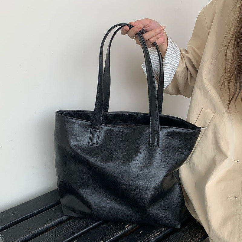Damen Tote-Tasche mit eleganter, strukturierter Oberfläche und geräumigem Innenraum Nord Taschen